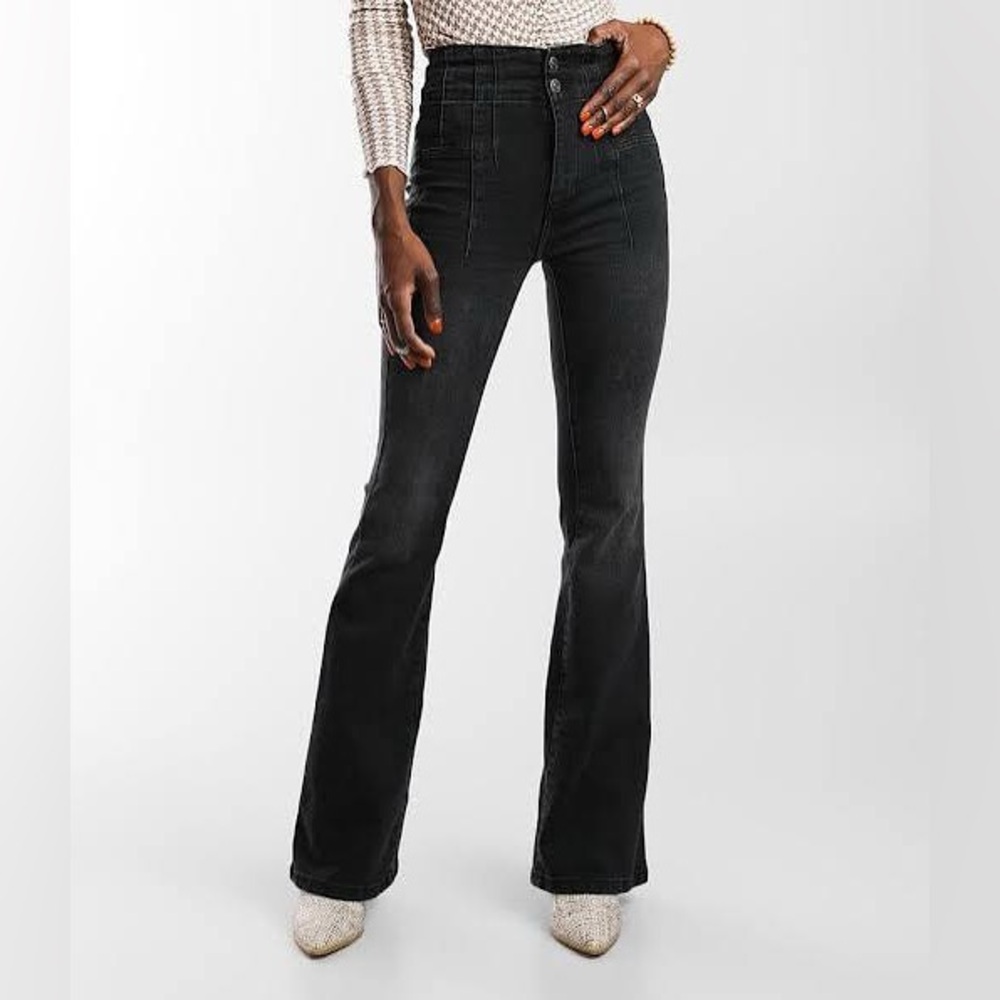 We The Free size 31 Bell Bottoms High Rise Black Jayde Jeans Pleated Boho EUC